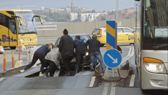 The Traffic Separating Device