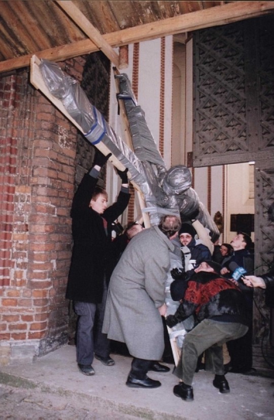 Zdjęcia z przeniesienia krzyża, Niedziela Palmowa, 20.03.2005r