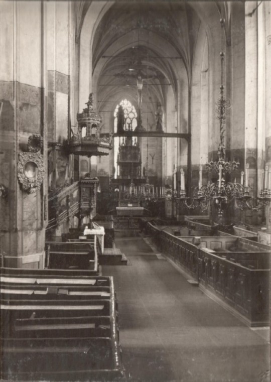 Wnętrze koŚcioła Św. Jana, zdj. sprzed 1945 r.