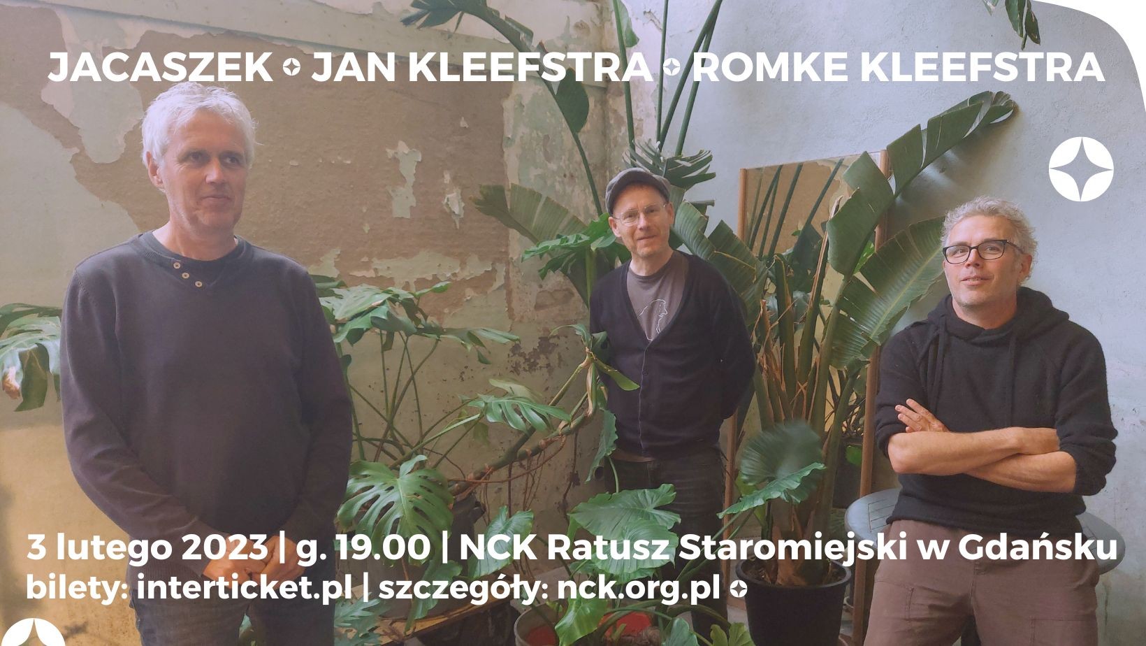 Koncert Jacaszek Jan Kleefstra Romke Kleefstra. IT DEEL. Zdjęcia przedtawia trzech muzyków.