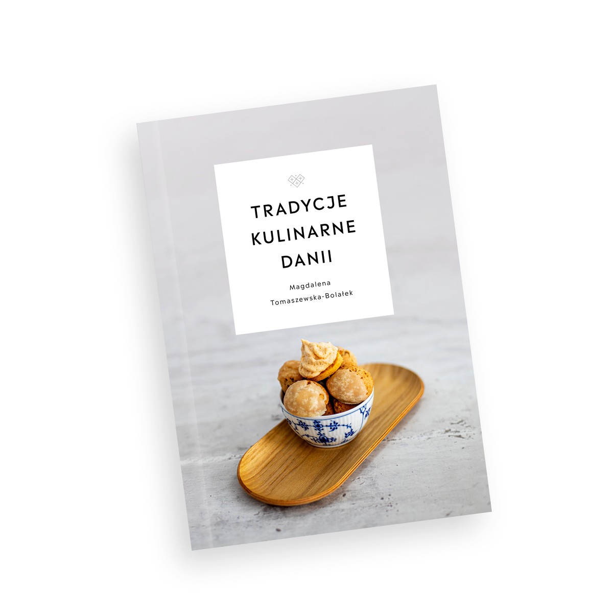 okładka książki, zdjęcie babeczek, Napis "tradycje kulinarne Danii"