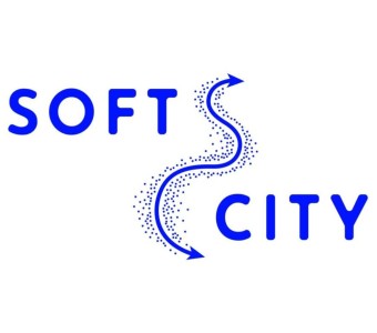grafika soft city, z napisami projektu a po środku jest ślaczek niebieski zaończony strzałkami, z kropkami