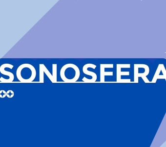 niebieskie figury geometryczne, biały napis "sonosfera"