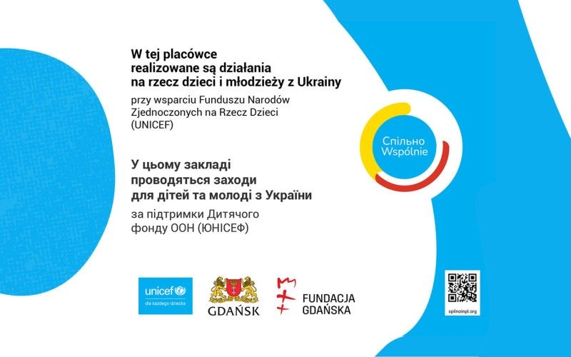 grafika internetowa, niebieskie plamy, logo UNICEFU, Miasta Gdańska i Fundacji Gdańskiej